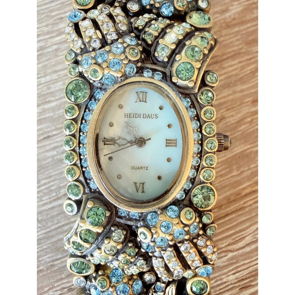 Heidi Daus Sea Life Rhinestone Bracelet Watch Women Bronze  display picture 3
